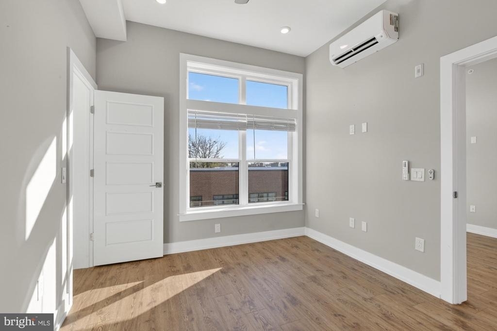 2034 N Front Street - Photo 18