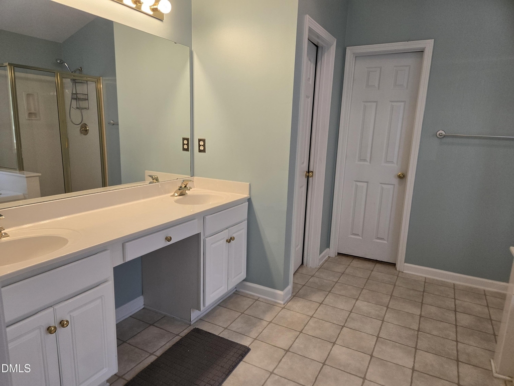 5 Spreading Oak Court - Photo 10