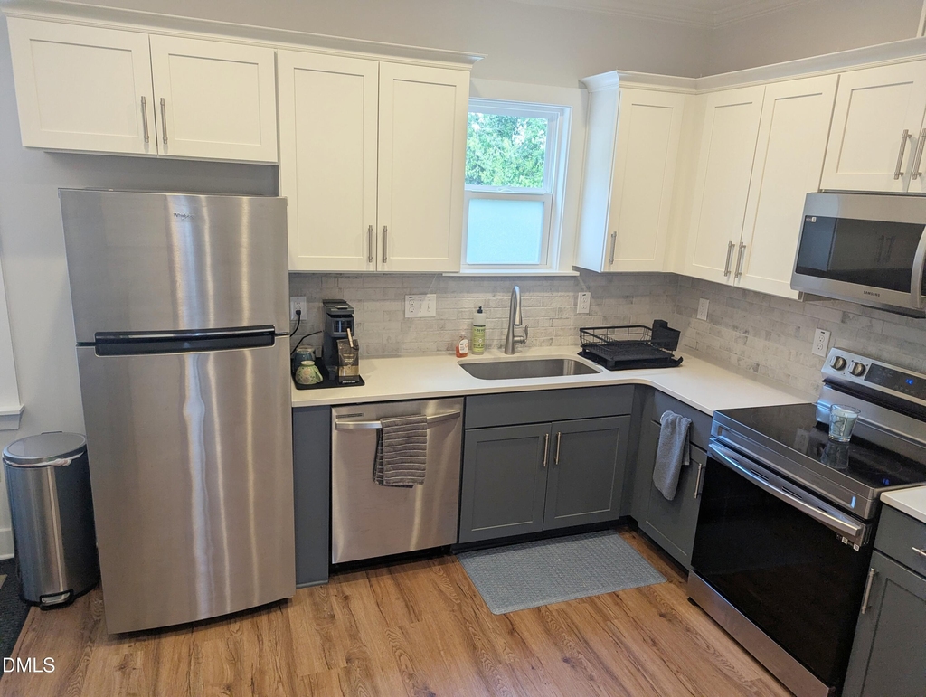 702 Colfax Street - Photo 5