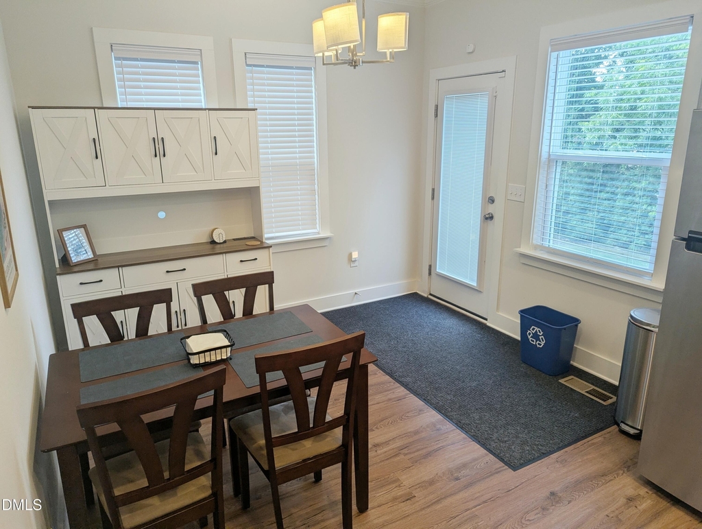 702 Colfax Street - Photo 4