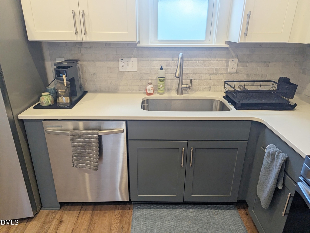 702 Colfax Street - Photo 7