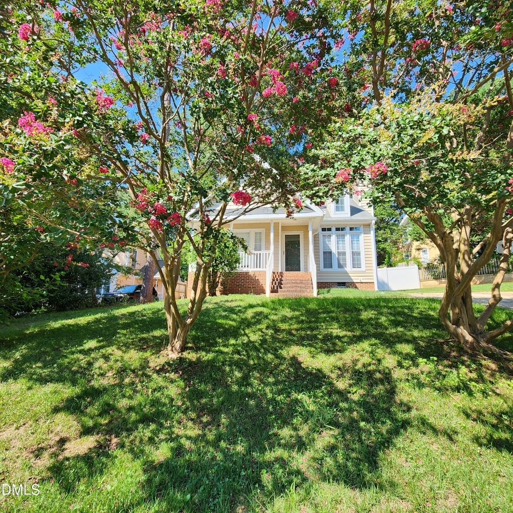 126 W Holding Avenue - Photo 1