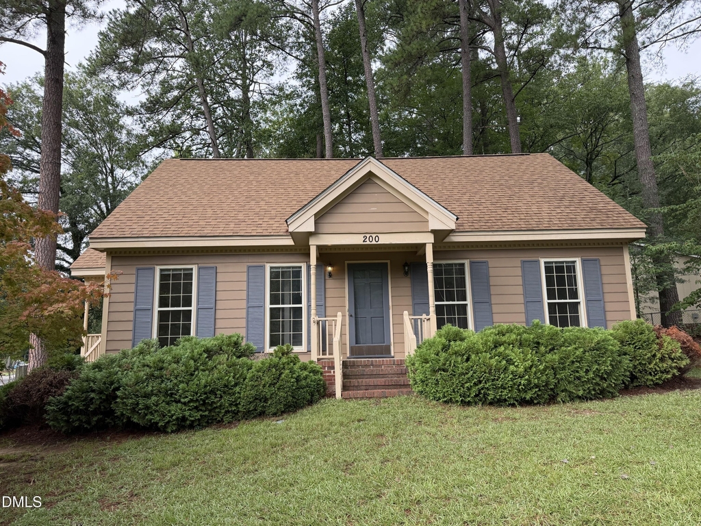 200 Coachman Drive - Photo 0