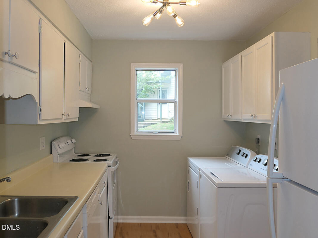 332 Ashley Forest Road - Photo 4