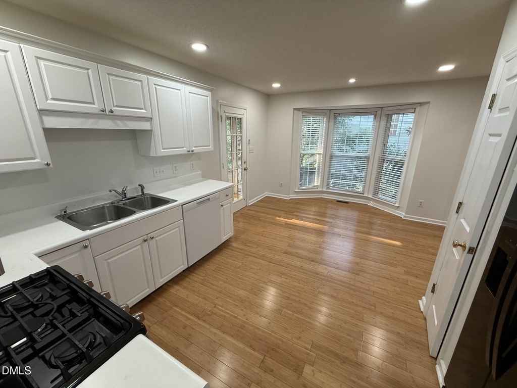 304 Aqua Marine Lane - Photo 10