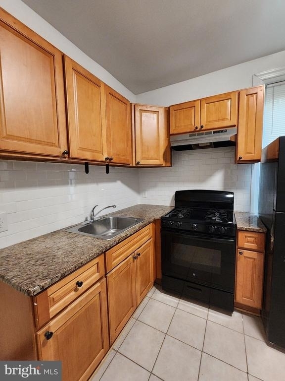 1831 N Croskey Street - Photo 8