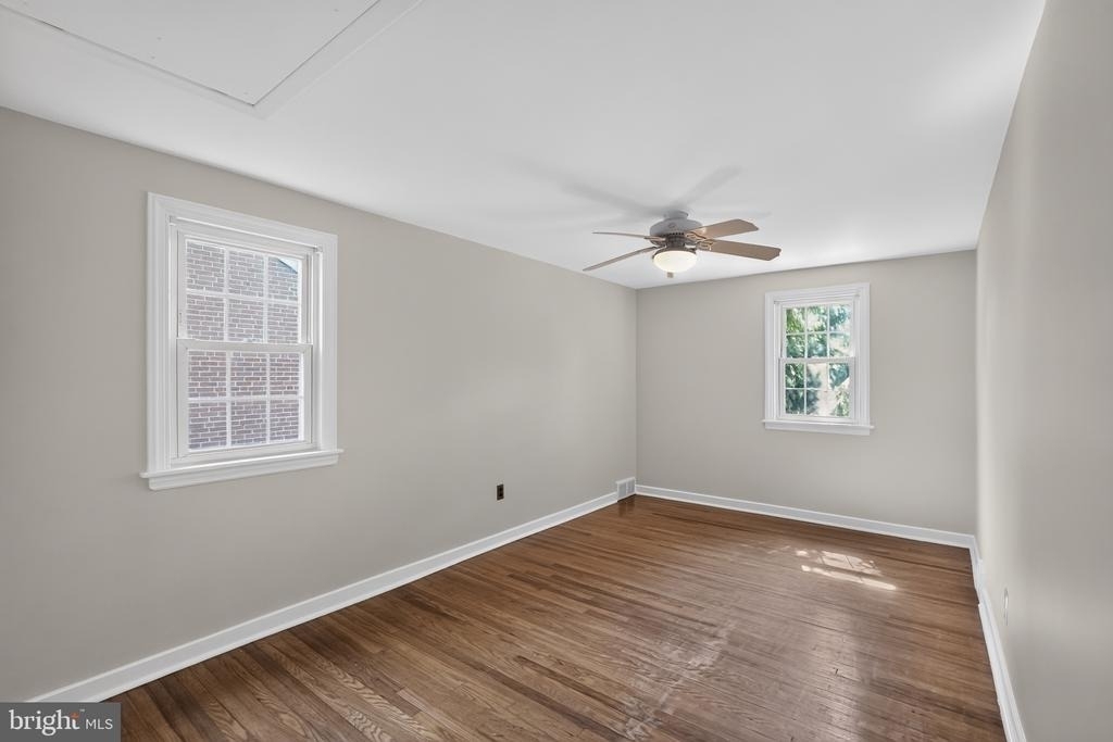 216 Huron Avenue - Photo 14