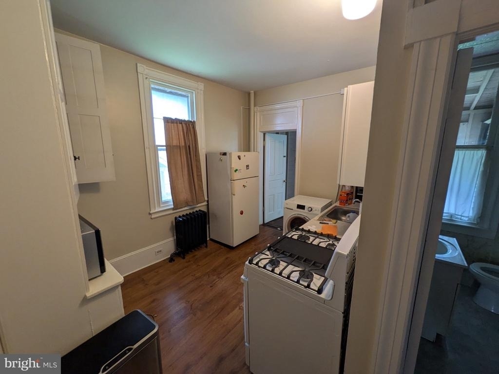 441 E Main Street - Photo 9