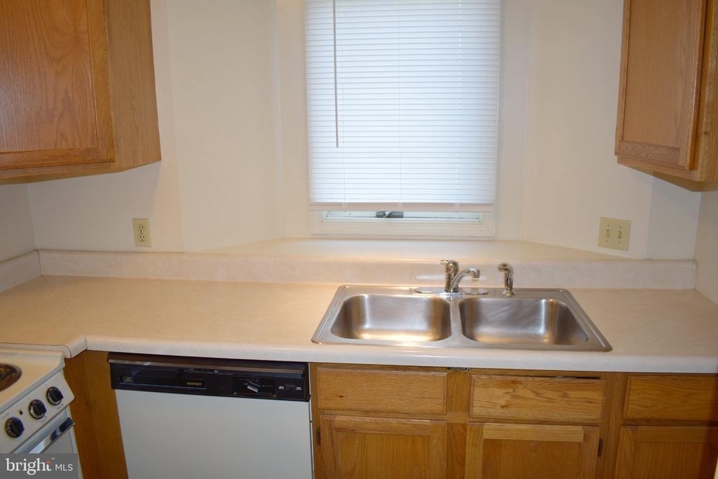 945 Orchard Drive - Photo 3