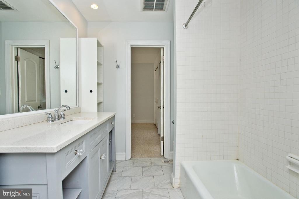 126 E Chelsea Circle - Photo 21