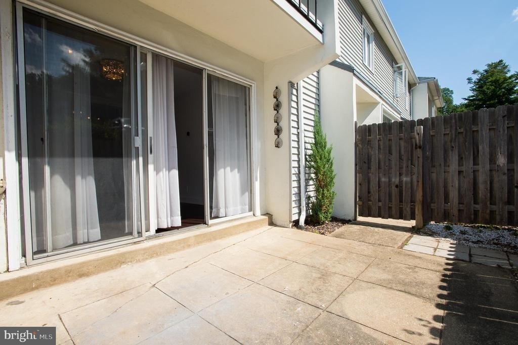 126 E Chelsea Circle - Photo 10