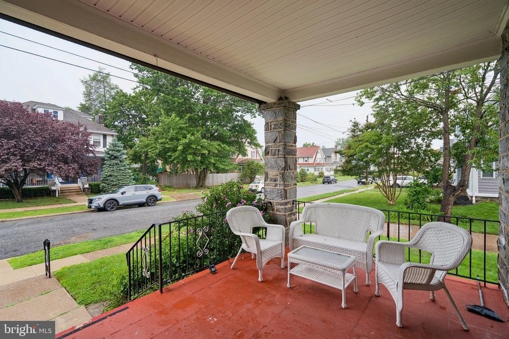 525 Harper Avenue - Photo 2