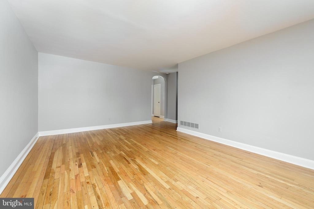 500 E Lancaster Avenue - Photo 5