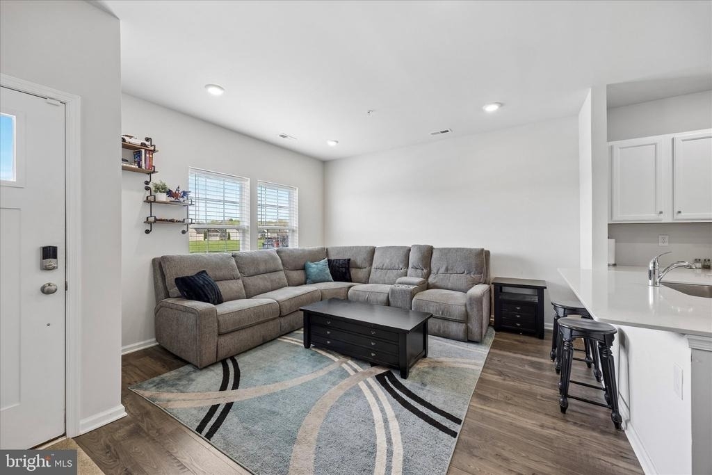 177 S Harner Boulevard - Photo 2