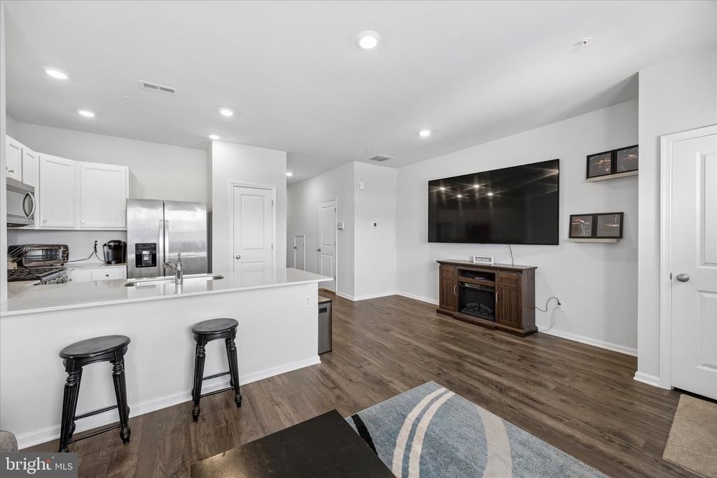 177 S Harner Boulevard - Photo 3