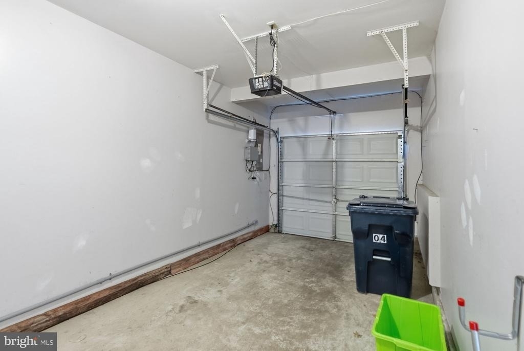1046 Balley Drive - Photo 5