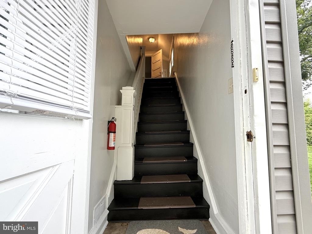 19 E Pothouse Road - Photo 2