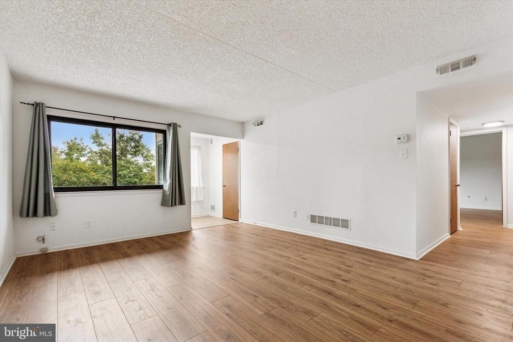 344 Summit House - Photo 2