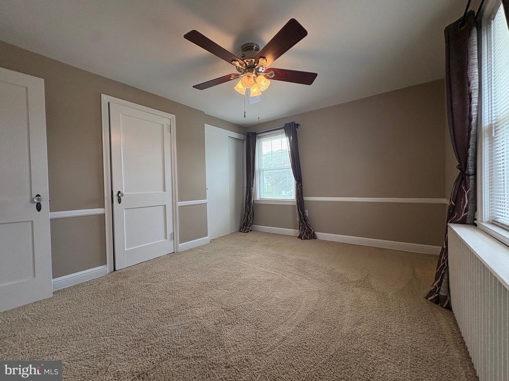 337 W Pennsylvania Avenue - Photo 17