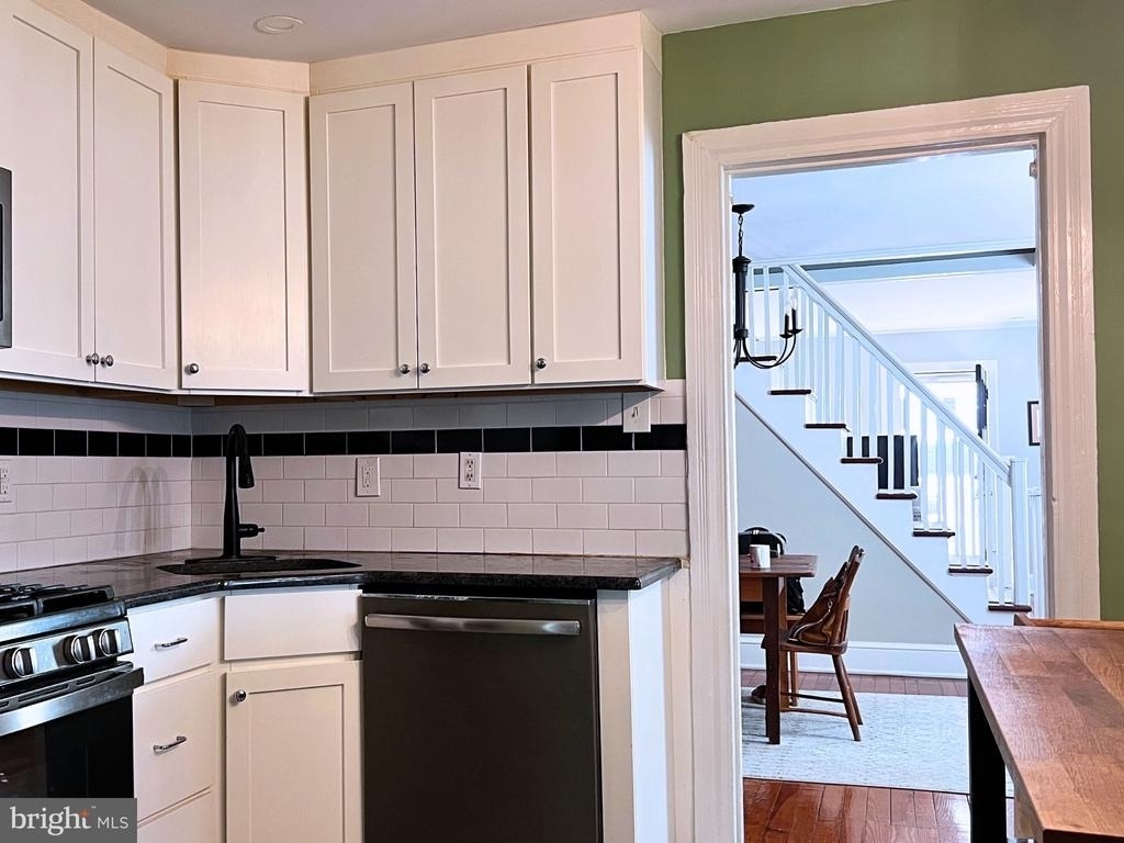 144 Church Street - Photo 9