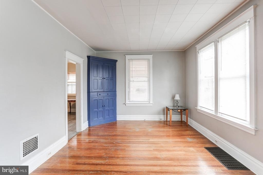 168 8th Street - Photo 1