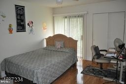 11 Woodhill Street - Photo 4