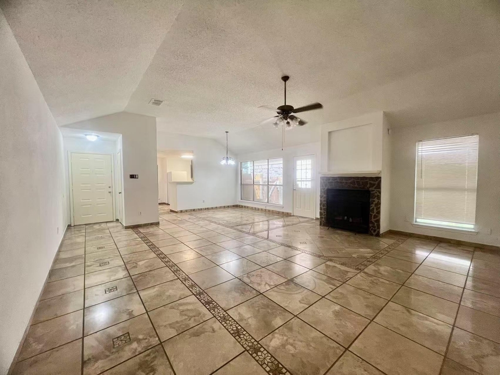 14303 Kincheloe St - Photo 10