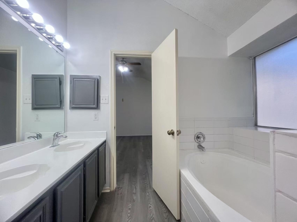 14303 Kincheloe St - Photo 9