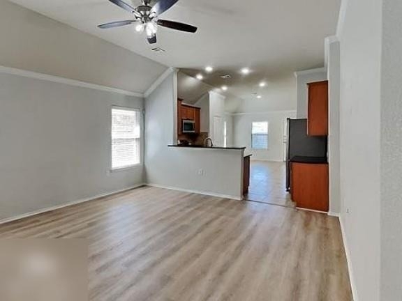 5833 Zachary Scott St - Photo 2