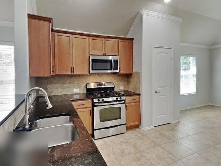 5833 Zachary Scott St - Photo 5