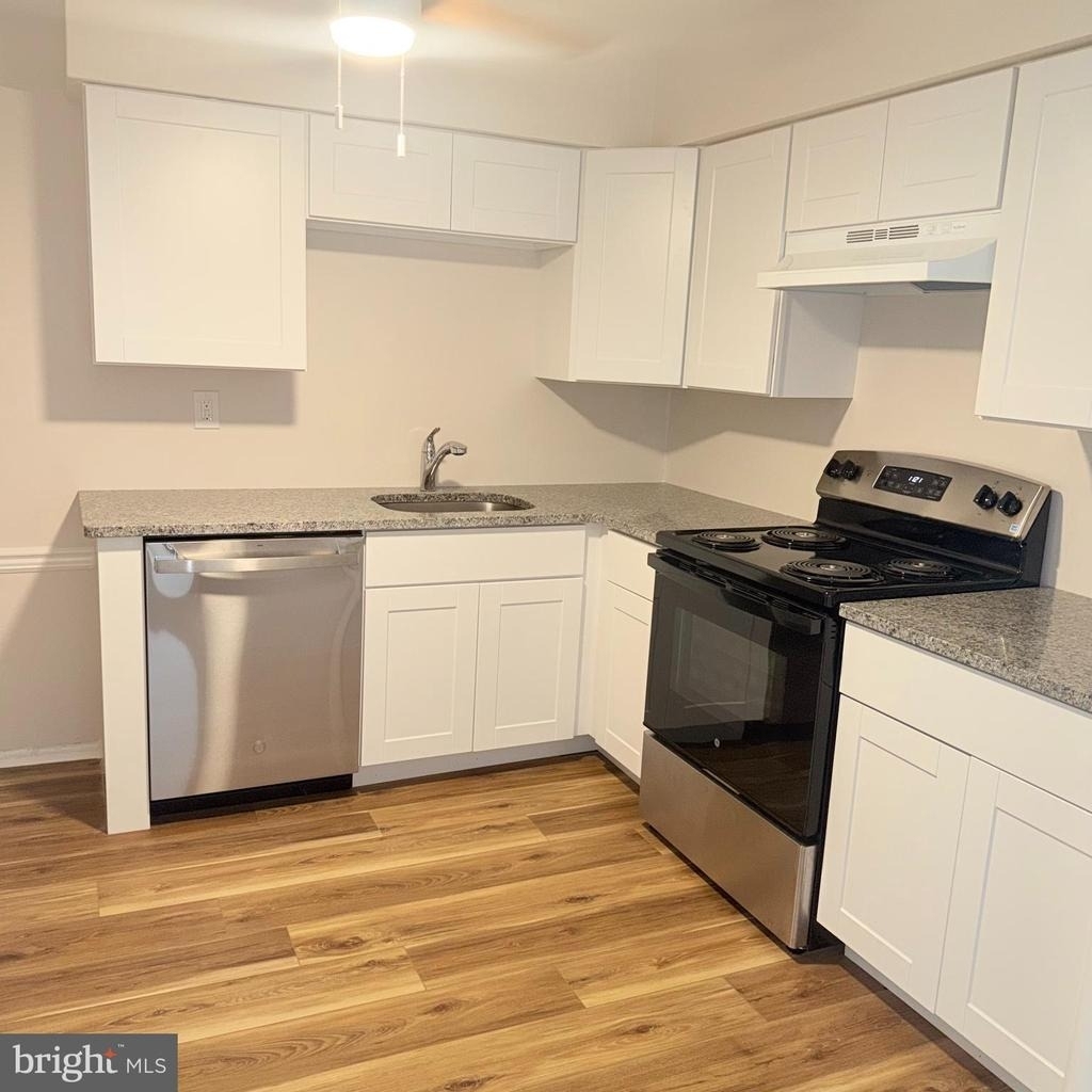 603 Silver Court - Photo 1