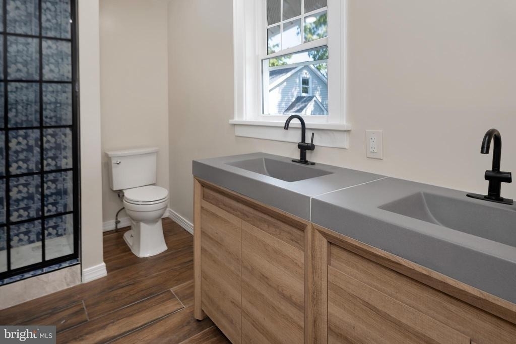 131 W Franklin Avenue - Photo 13