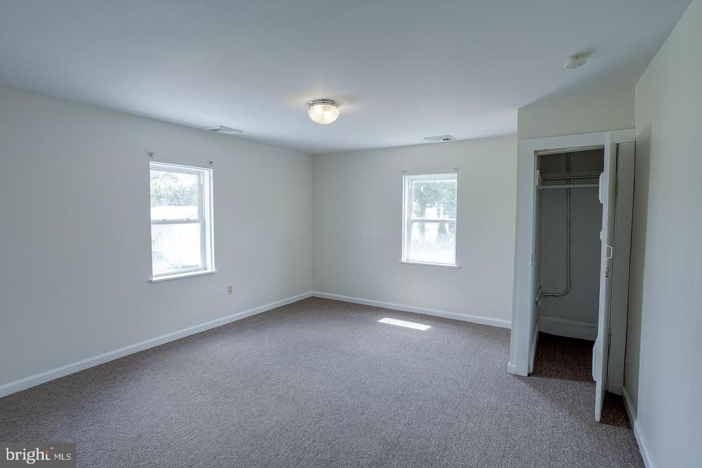 276 Kings Highway - Photo 6