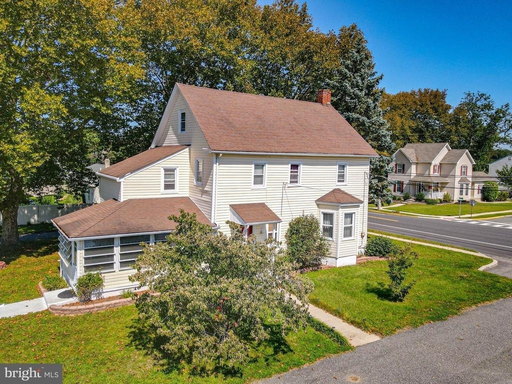 164 Franklin Street - Photo 3