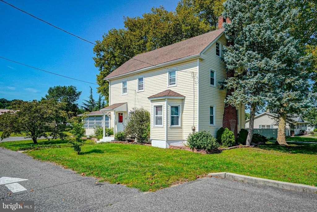 164 Franklin Street - Photo 4