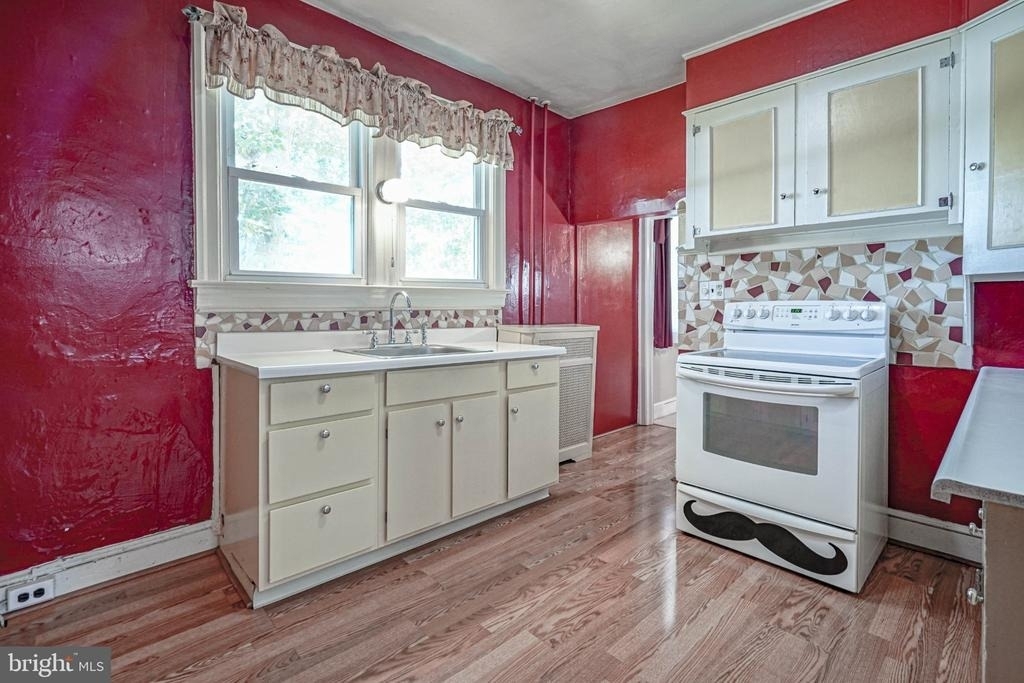 164 Franklin Street - Photo 16