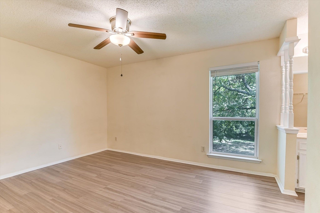 10616 Mellow Meadows Dr - Photo 5