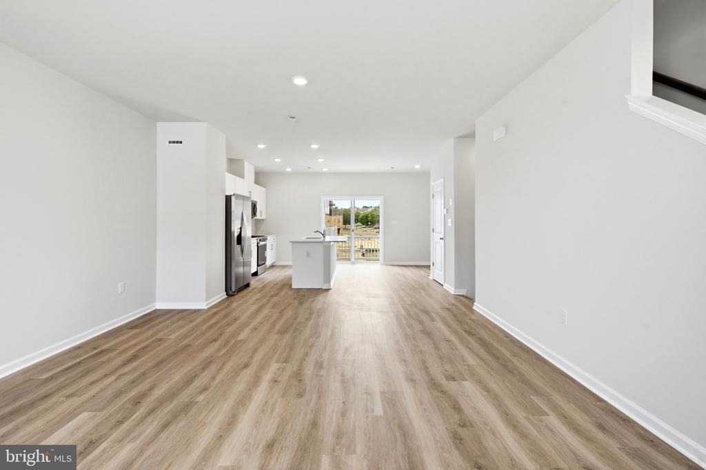 116 Essex Drive - Photo 7