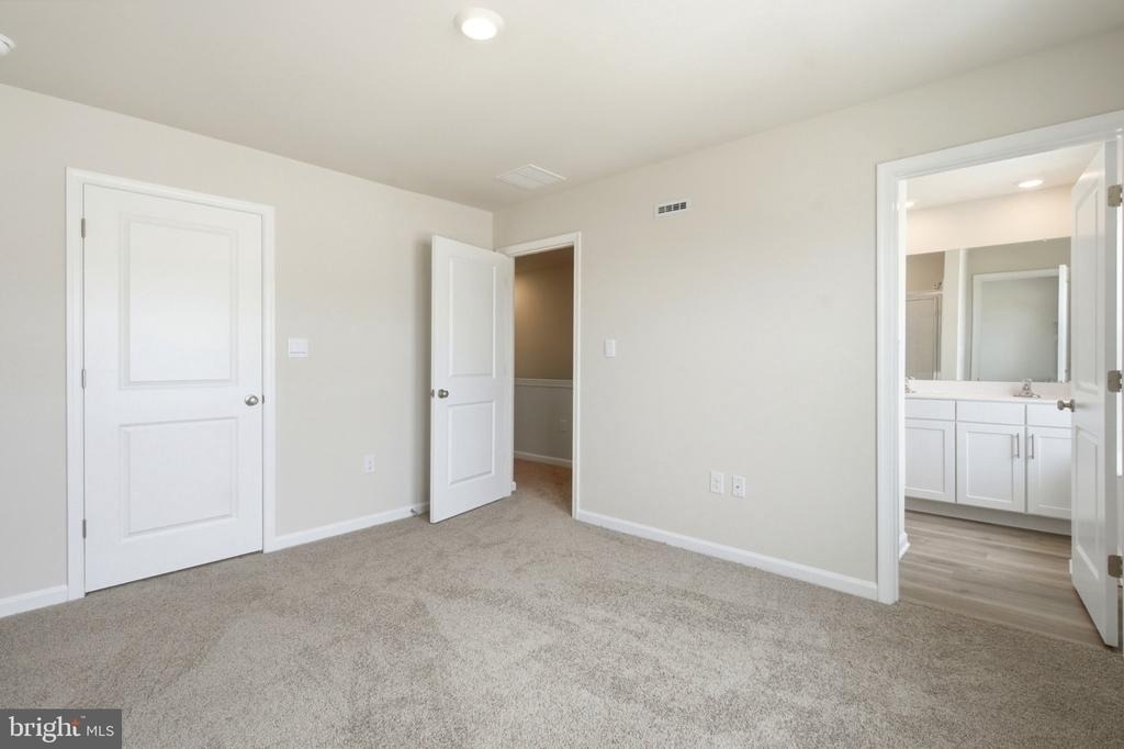 116 Essex Drive - Photo 19