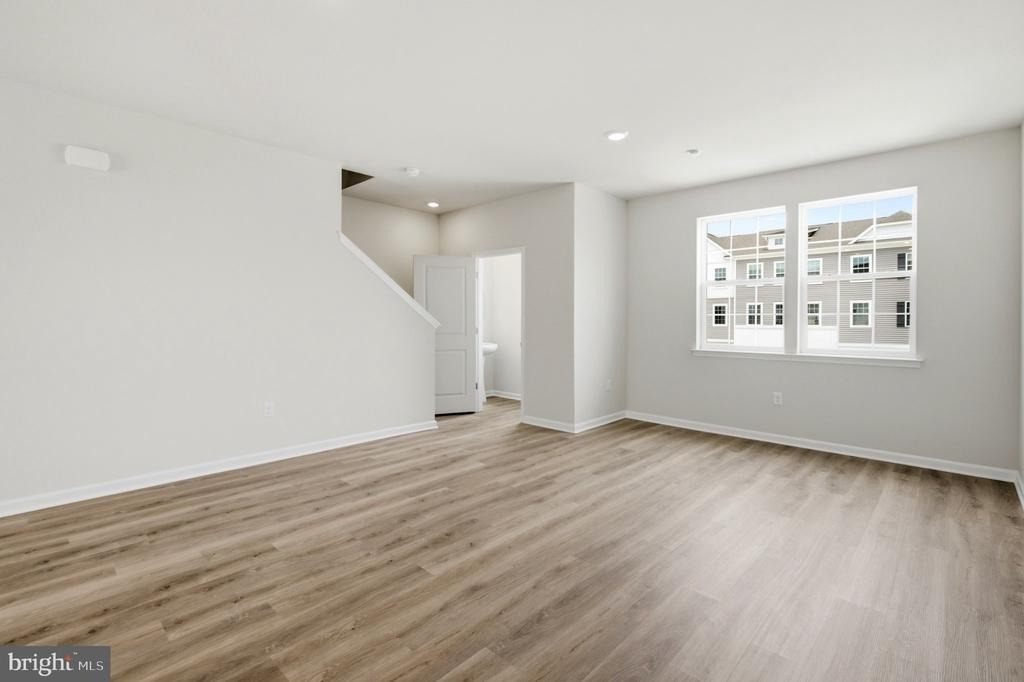 116 Essex Drive - Photo 9