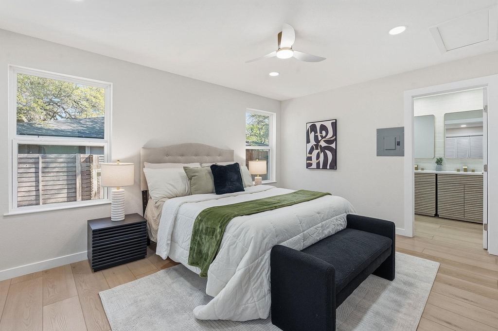 11805 Pollyanna Ave - Photo 13