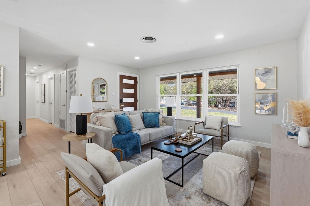 11805 Pollyanna Ave - Photo 4