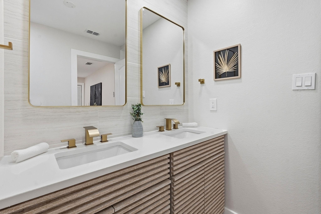 11805 Pollyanna Ave - Photo 15
