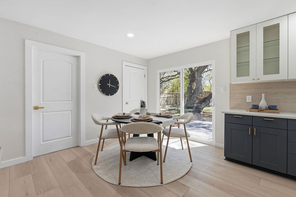 11805 Pollyanna Ave - Photo 6