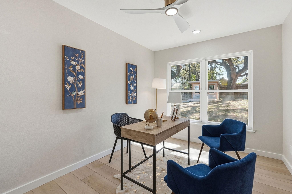 11805 Pollyanna Ave - Photo 17