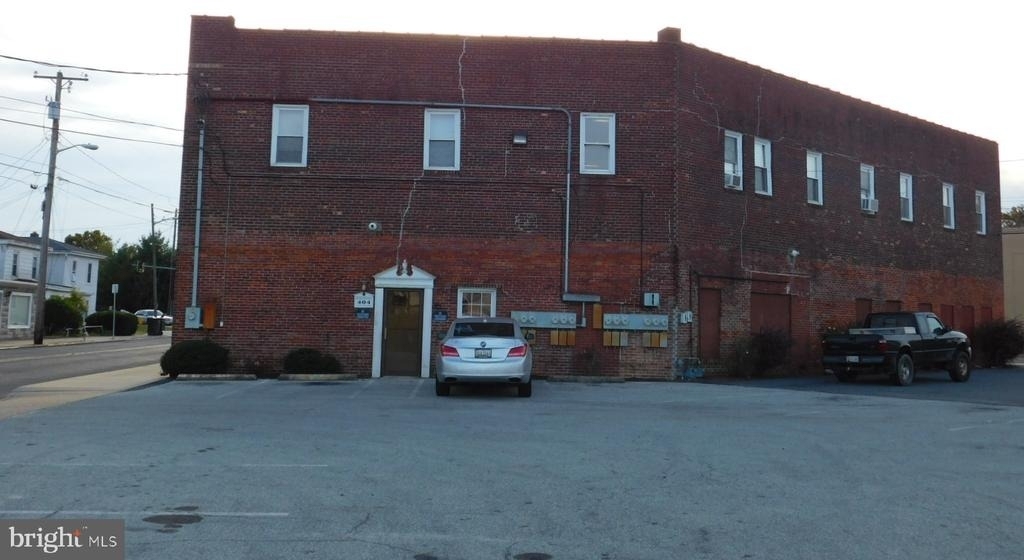 404 E William Street - Photo 1