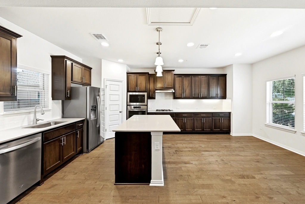 8821 Cattle Baron Path - Photo 9