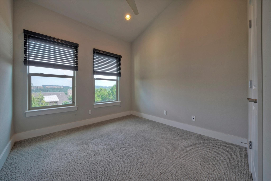 8110 Se Ranch Road 2222 - Photo 16