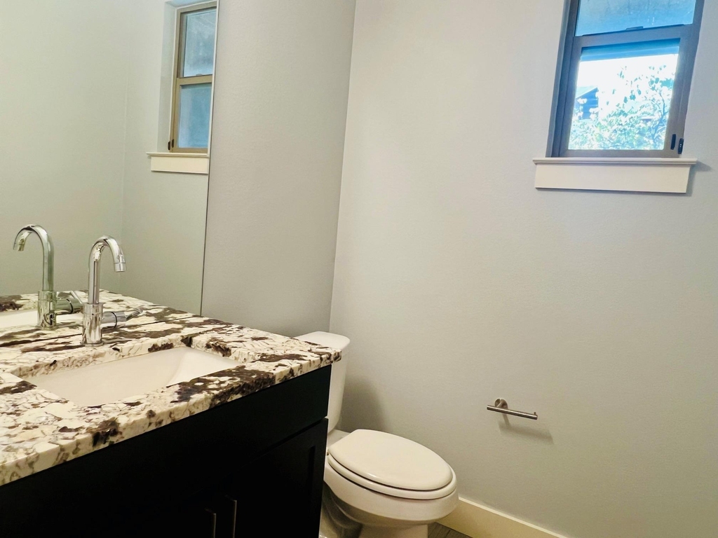 8110 Se Ranch Road 2222 - Photo 5