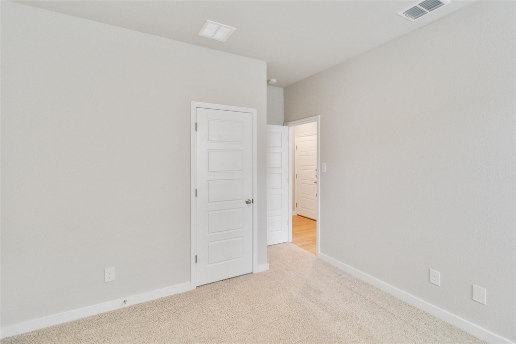 1020 Staglin St - Photo 20
